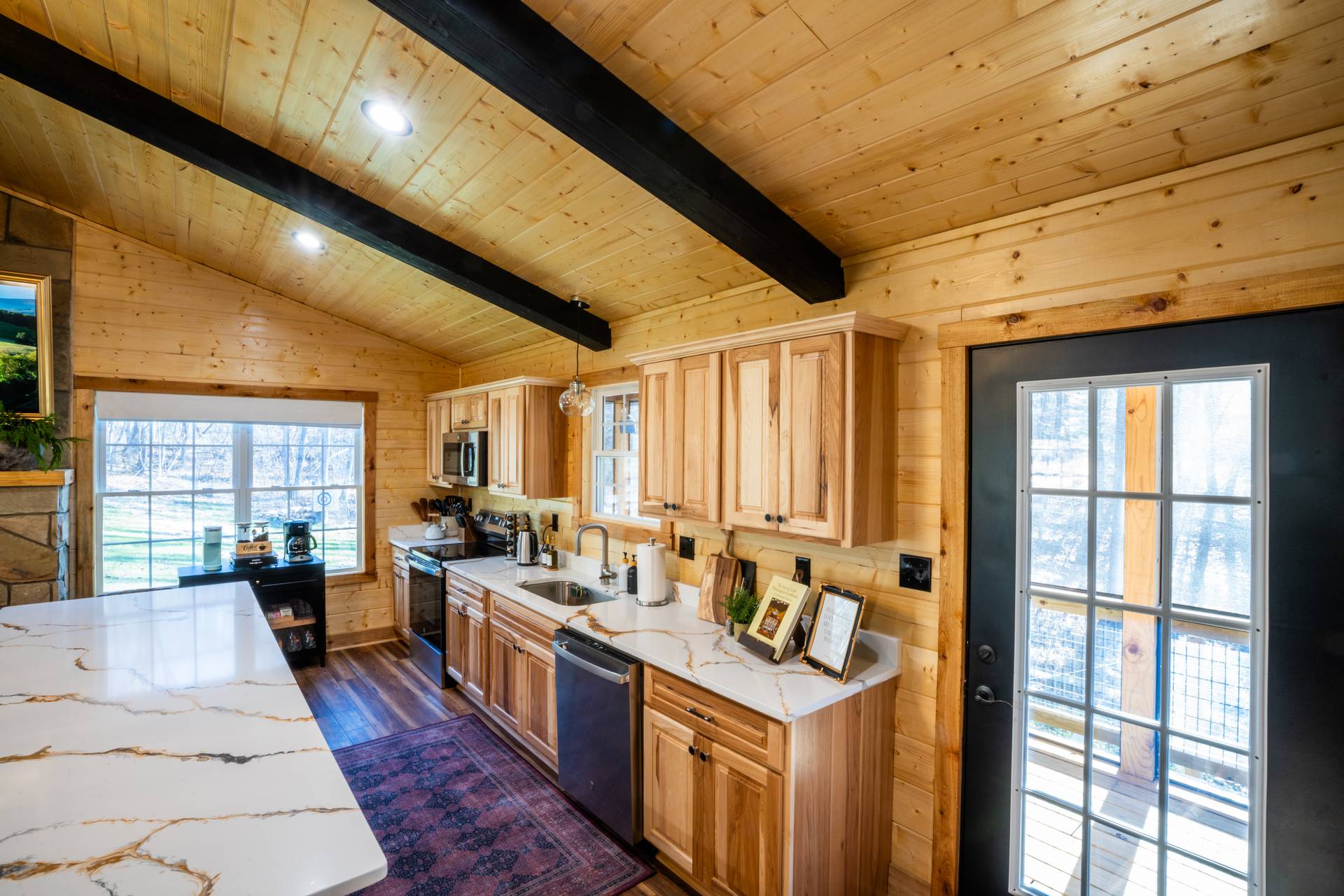 Gourmet kitchen