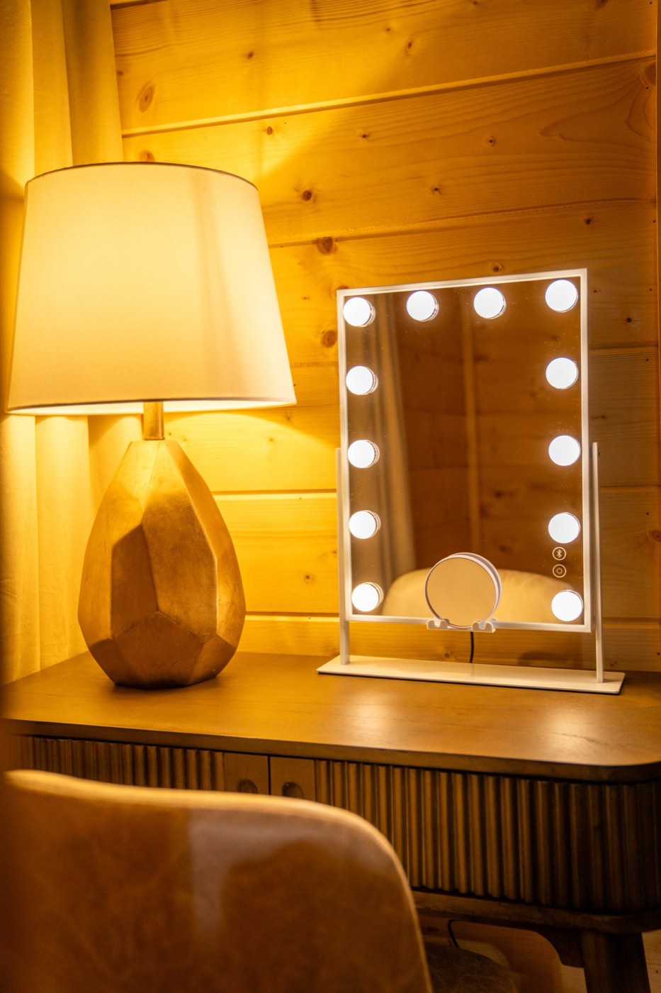Guest bedroom corner