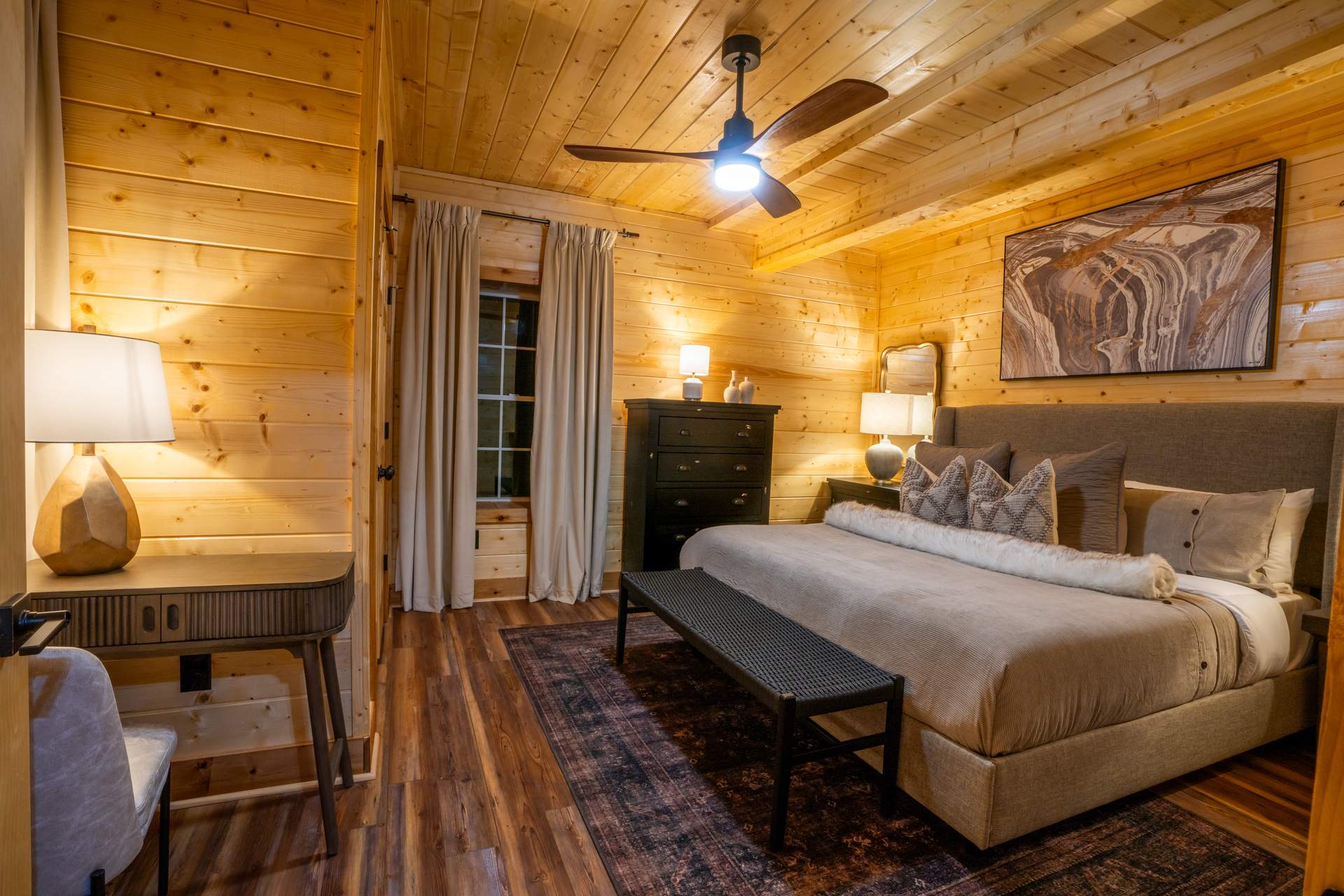 Guest bedroom